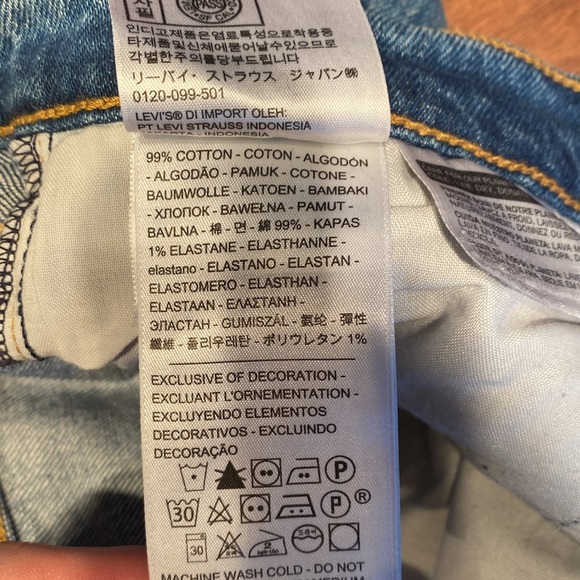 Authentic Levi’s Wedgie jeans 25W X 26L - Picture 4 of 5